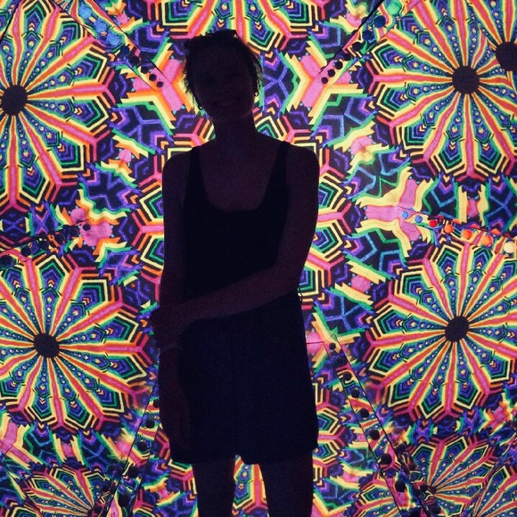 Meet your Posher, Sarah - Picture 1 of 1